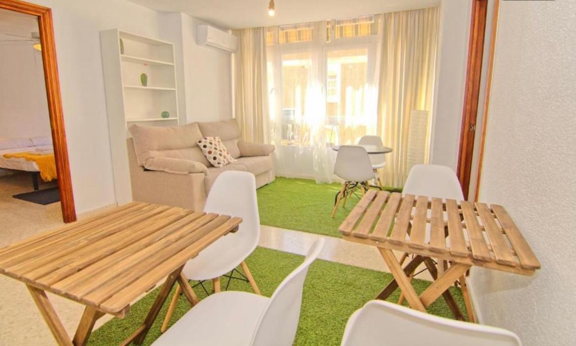 Guest House Mota Malaga Bagian luar foto