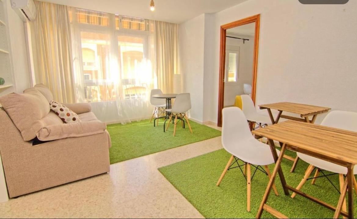 Guest House Mota Malaga Bagian luar foto