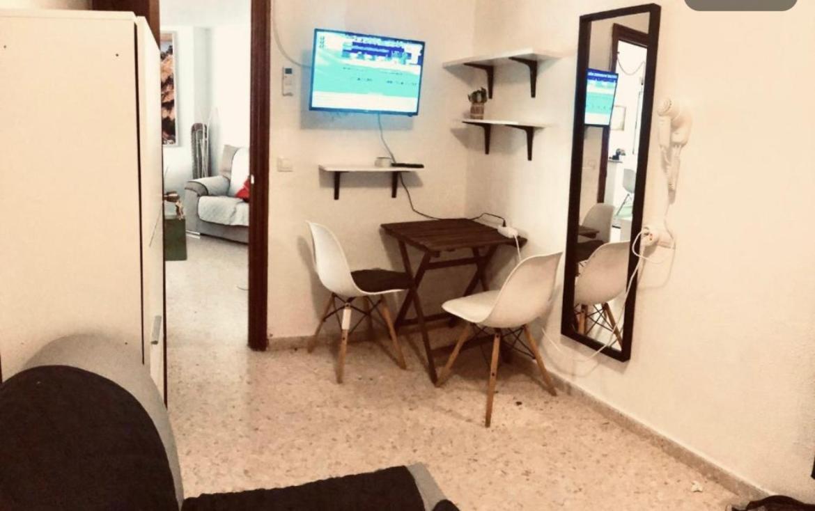 Guest House Mota Malaga Bagian luar foto