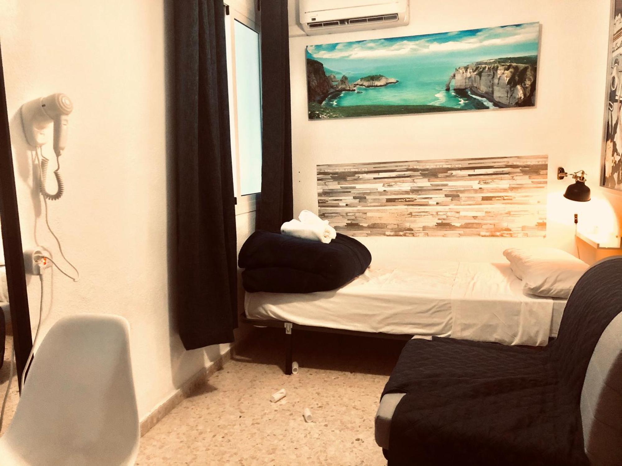 Guest House Mota Malaga Bagian luar foto